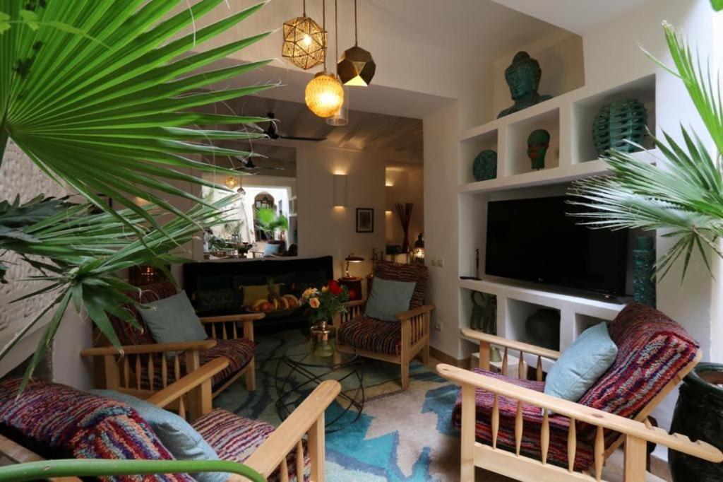 103Riad Pool Rooftop & Hammam มาร์ราเกช ภายนอก รูปภาพ